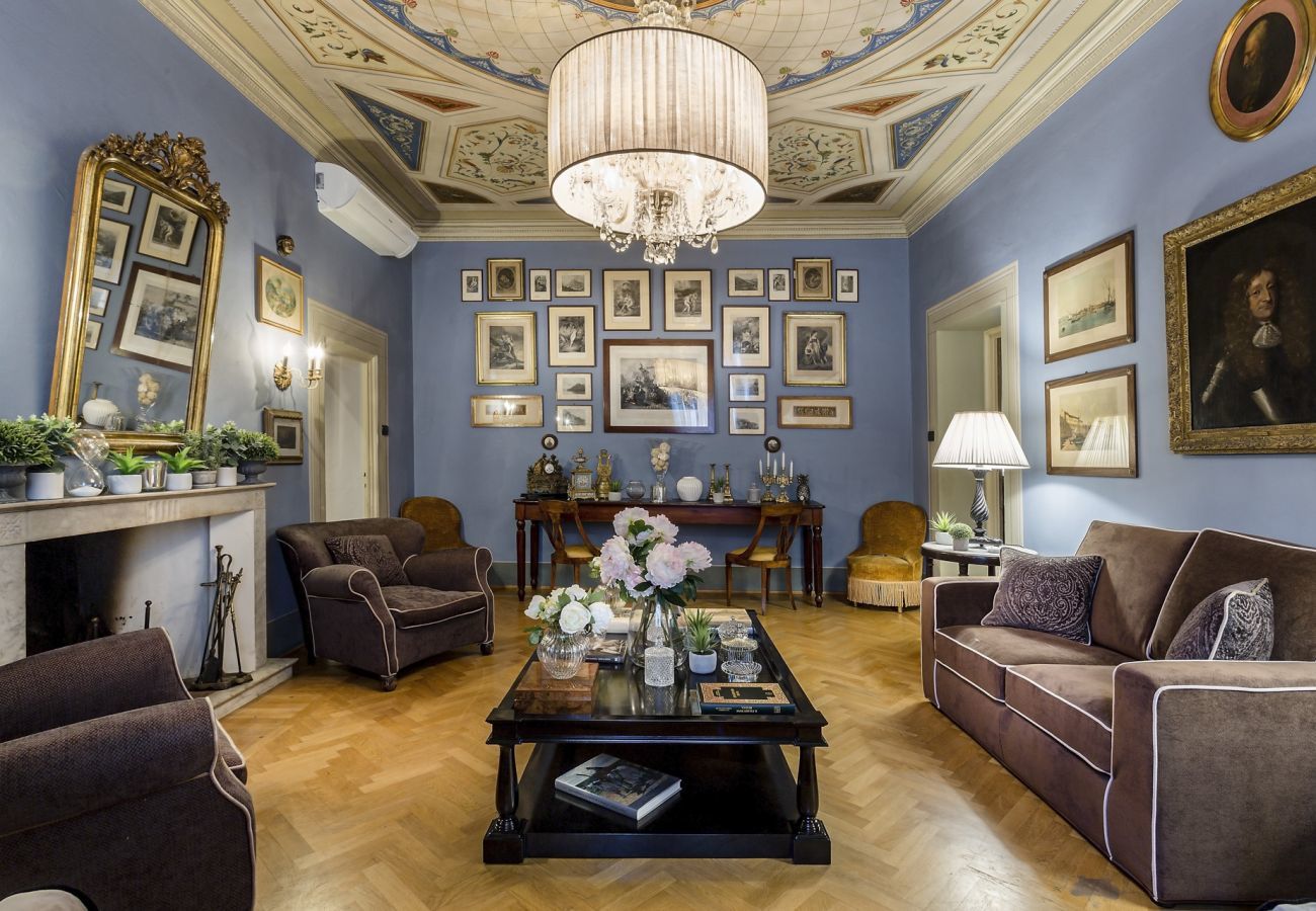 Ferienwohnung in Lucca - Homey Spacious 4 Bedrooms Flat in Lucca