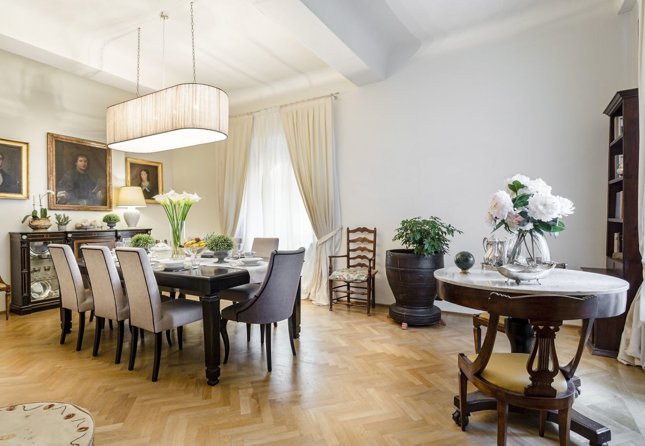 Ferienwohnung in Lucca - Homey Spacious 4 Bedrooms Flat in Lucca