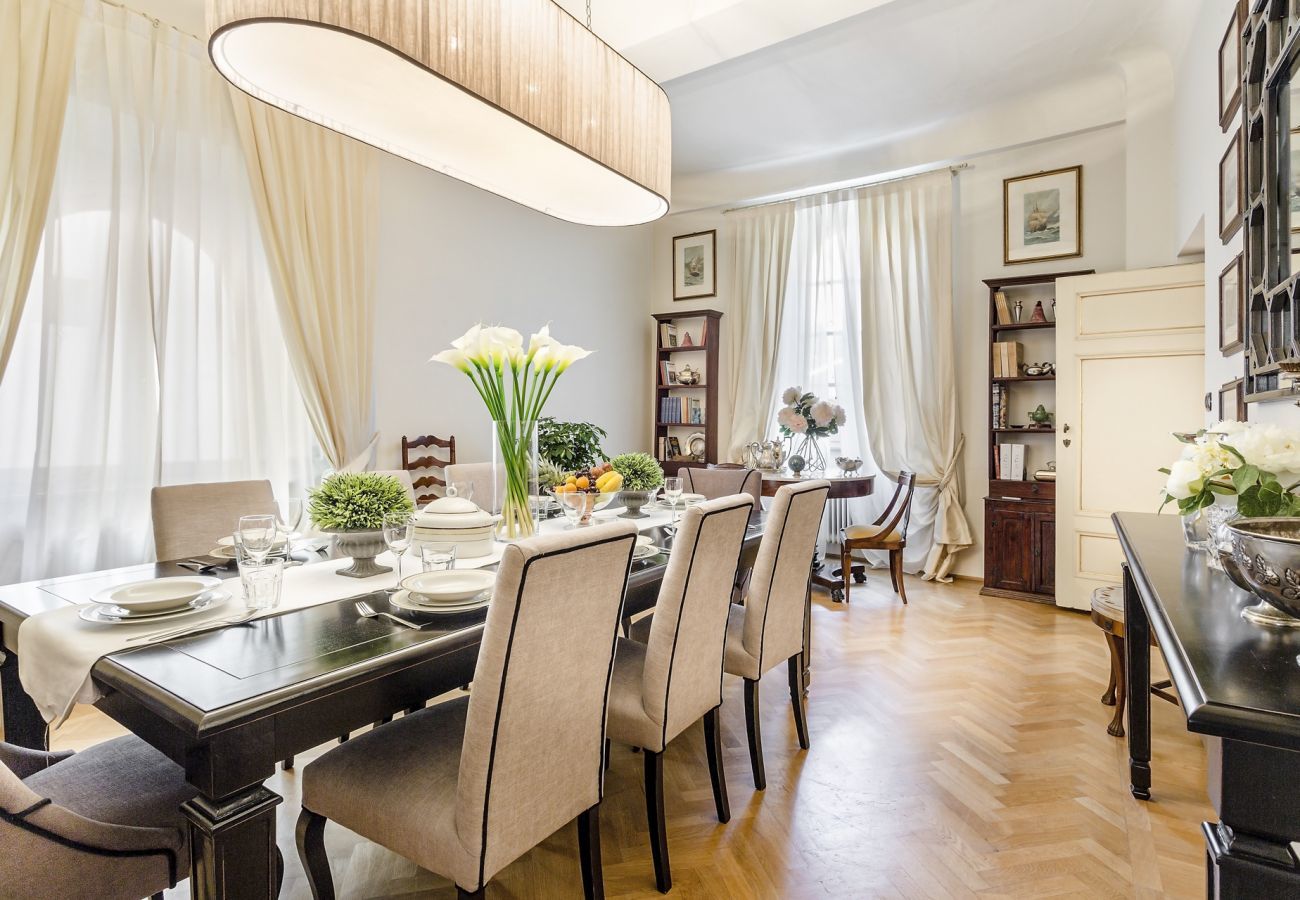 Ferienwohnung in Lucca - Homey Spacious 4 Bedrooms Flat in Lucca