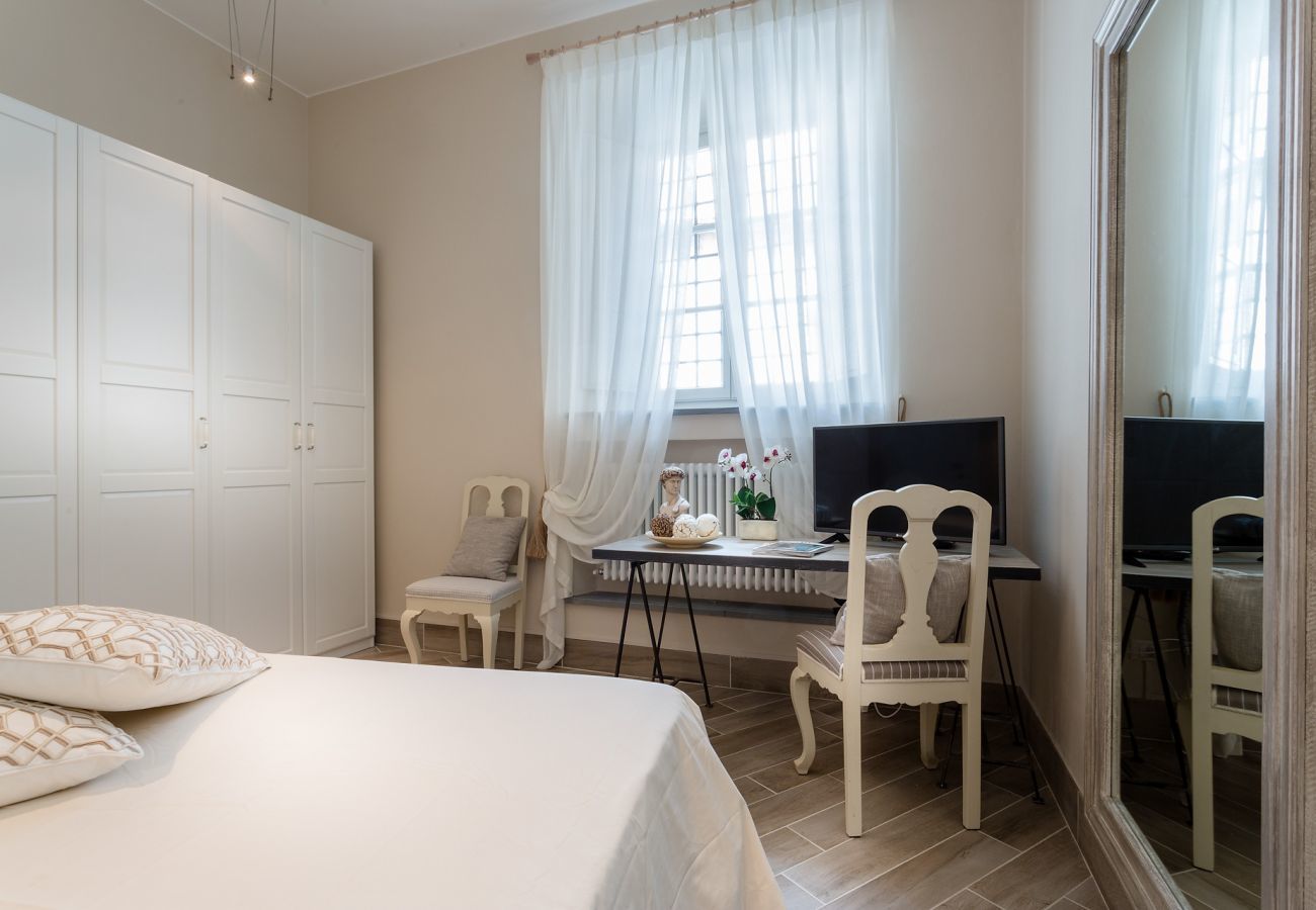 Ferienwohnung in Lucca - Ground Floor Historical Gem in the Heart of Lucca