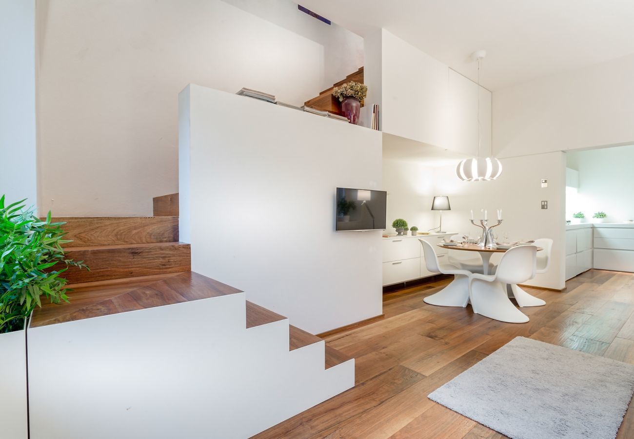 Ferienwohnung in Lucca - Contemporary Apartment with Garden and Parking