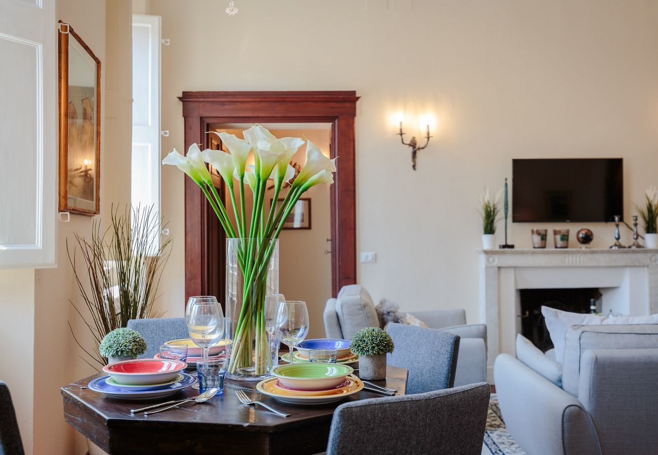 Ferienwohnung in Lucca - SANTA CROCE Apartment, Central and Convenient