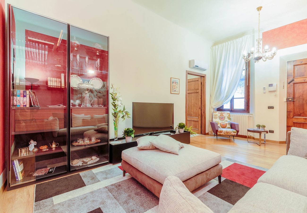 Ferienwohnung in Lucca - 3 bedrooms flat in central Lucca with air conditioning