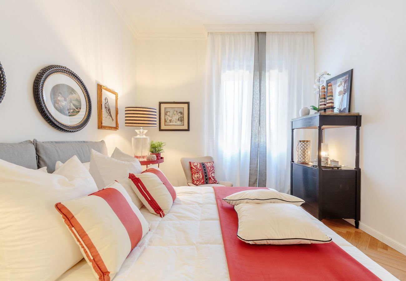 Ferienwohnung in Lucca - 2 bedrooms, Terrace and Private Parking in Lucca