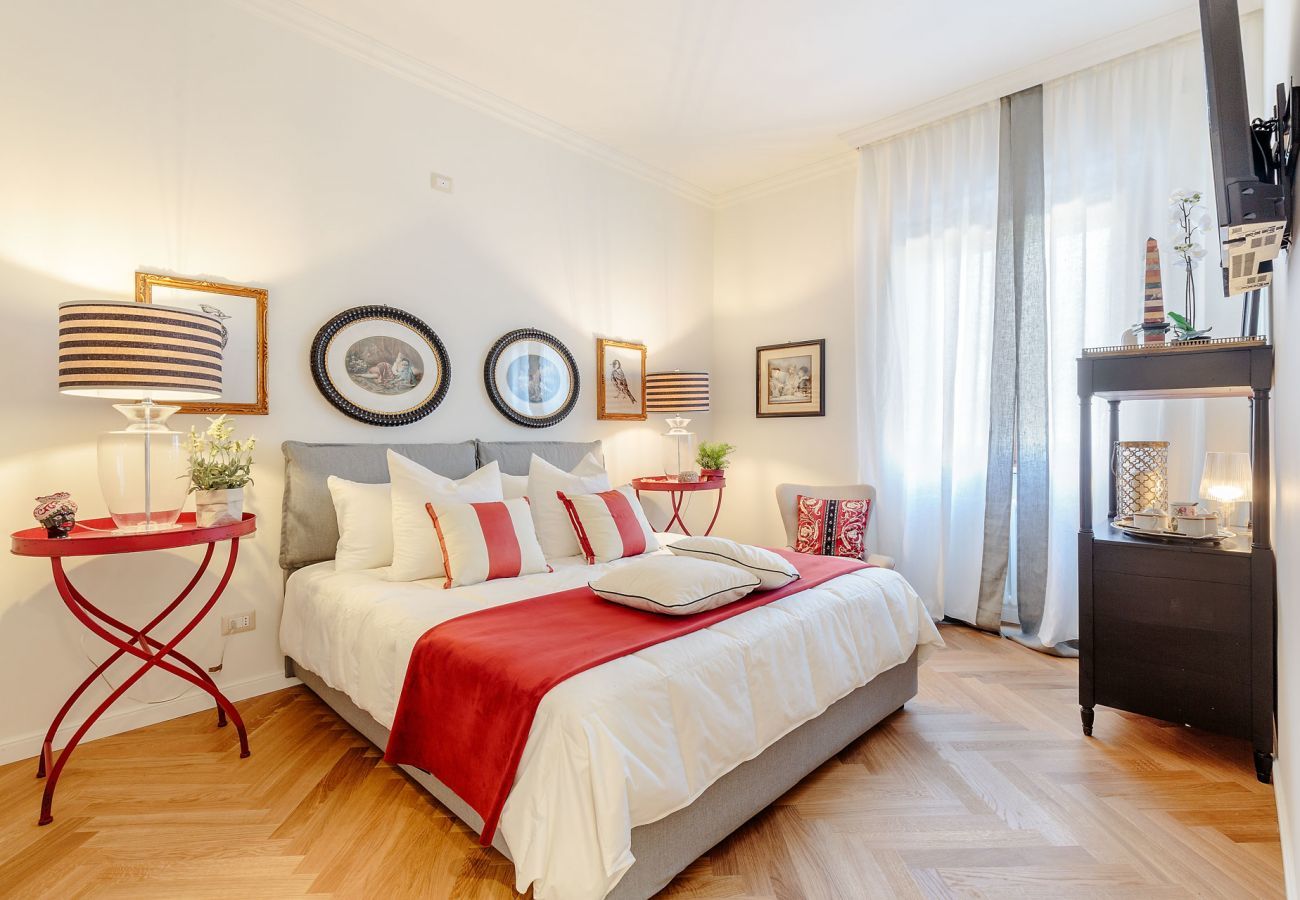 Ferienwohnung in Lucca - 2 bedrooms, Terrace and Private Parking in Lucca