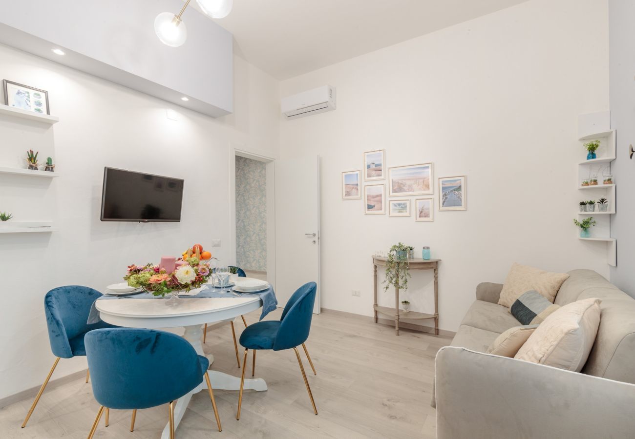 Ferienwohnung in Viareggio - Modern Apartment by the Beach Promenade in Viareggio