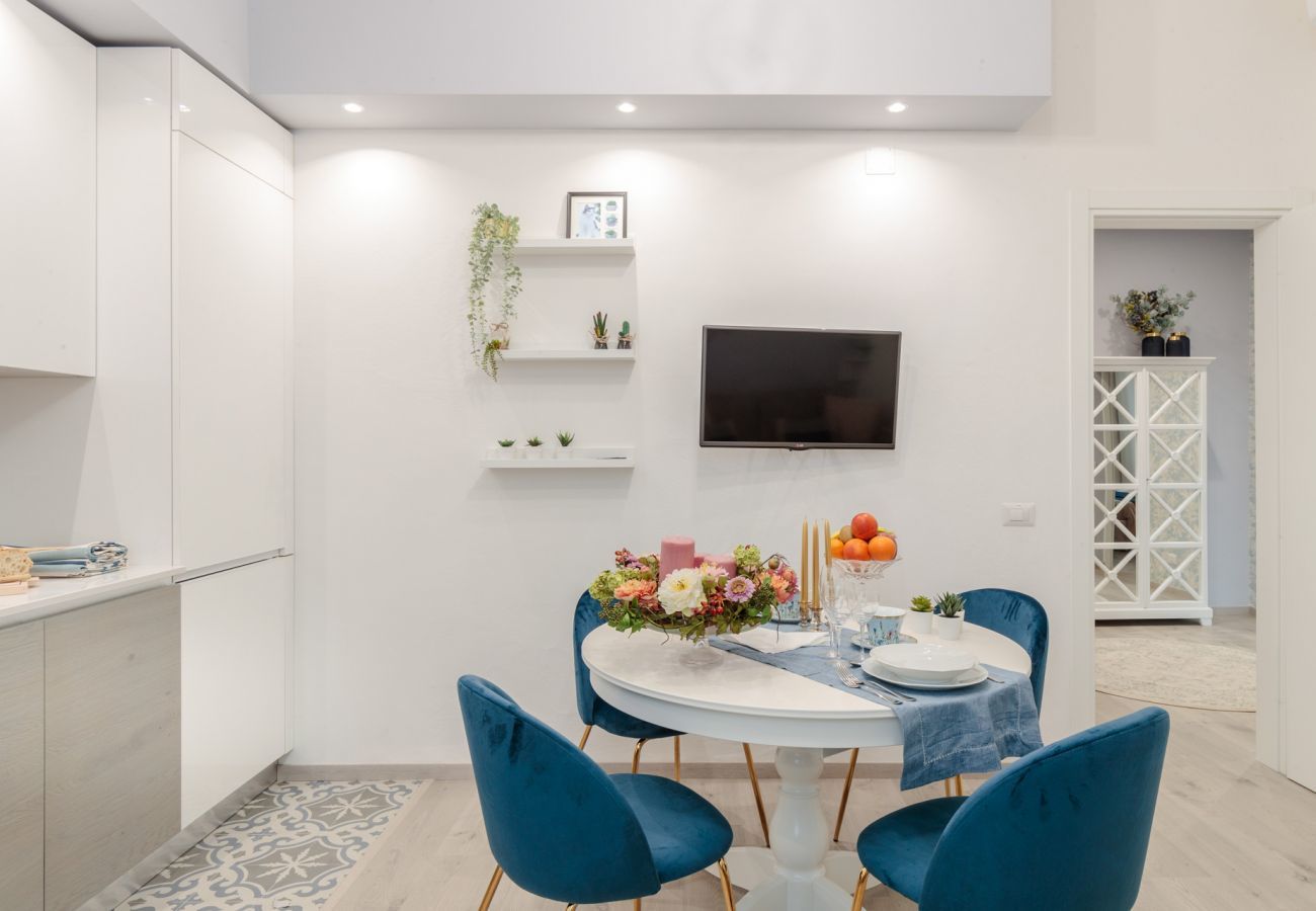 Ferienwohnung in Viareggio - Modern Apartment by the Beach Promenade in Viareggio