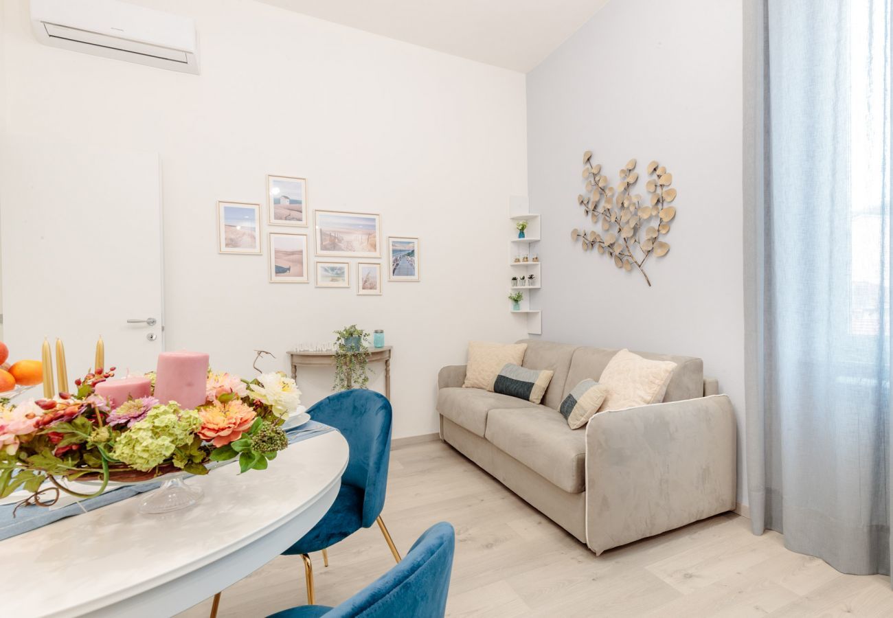 Ferienwohnung in Viareggio - Modern Apartment by the Beach Promenade in Viareggio