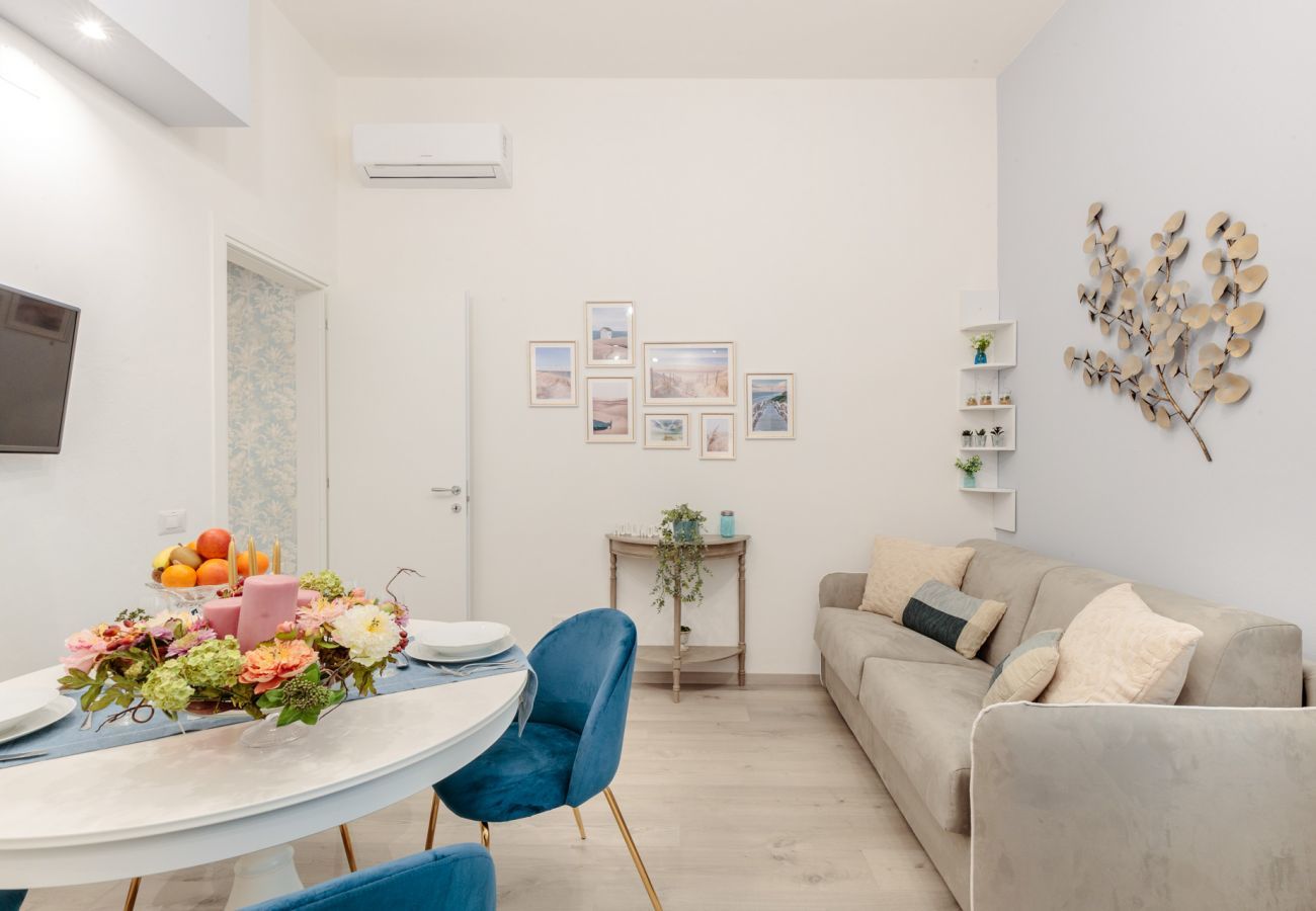 Ferienwohnung in Viareggio - Modern Apartment by the Beach Promenade in Viareggio