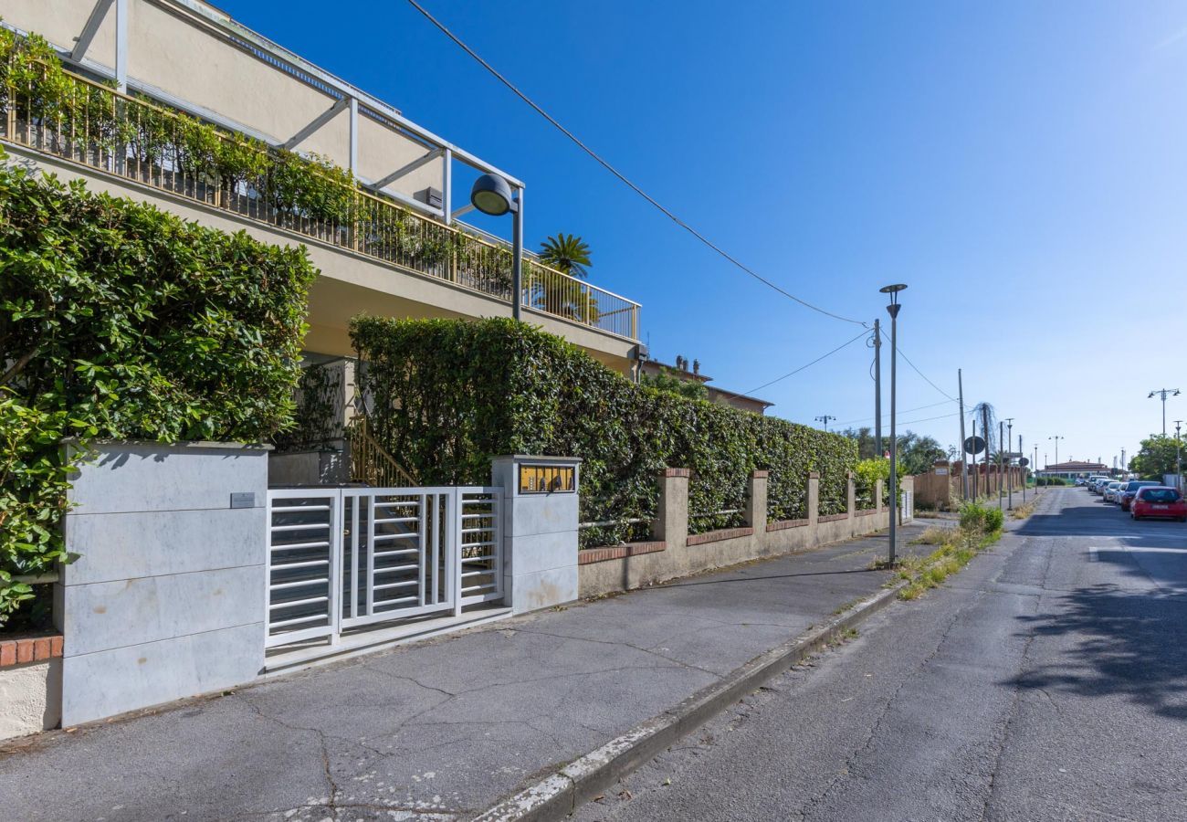 Ferienwohnung in Viareggio - A Seaside Sanctuary in the Heart of Viareggio