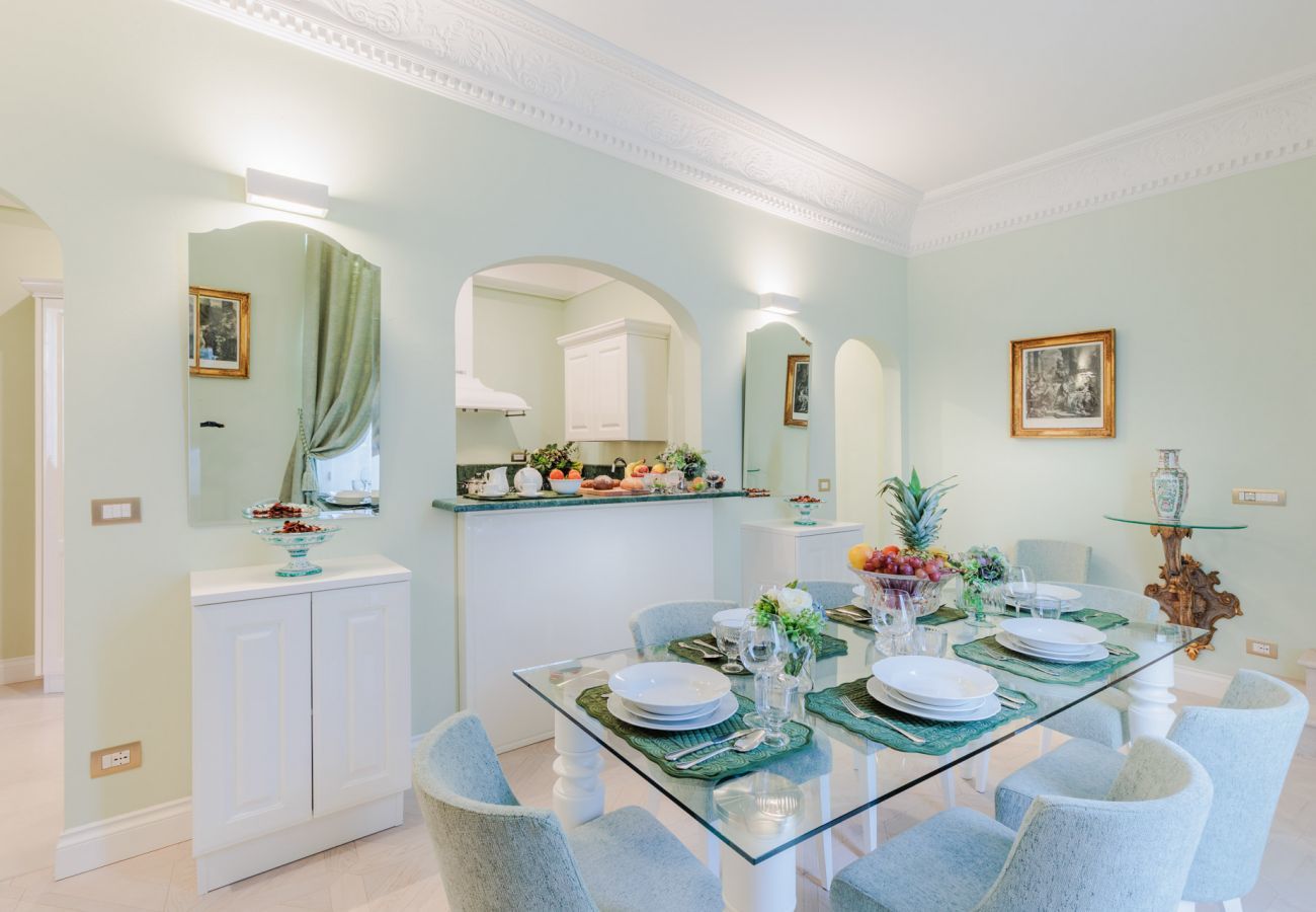 Ferienwohnung in Lucca - The Duchess Chambers, the Luxury Grand 3 bedrooms