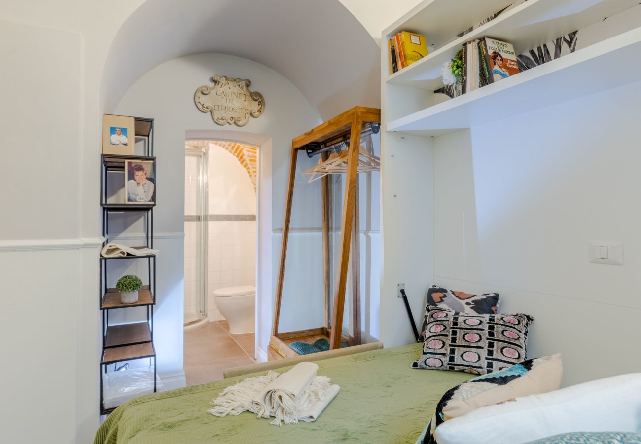 Ferienwohnung in Lucca - Busdraghi Studio, a stylish studio along Via Fillungo inside the walls of Lucca05