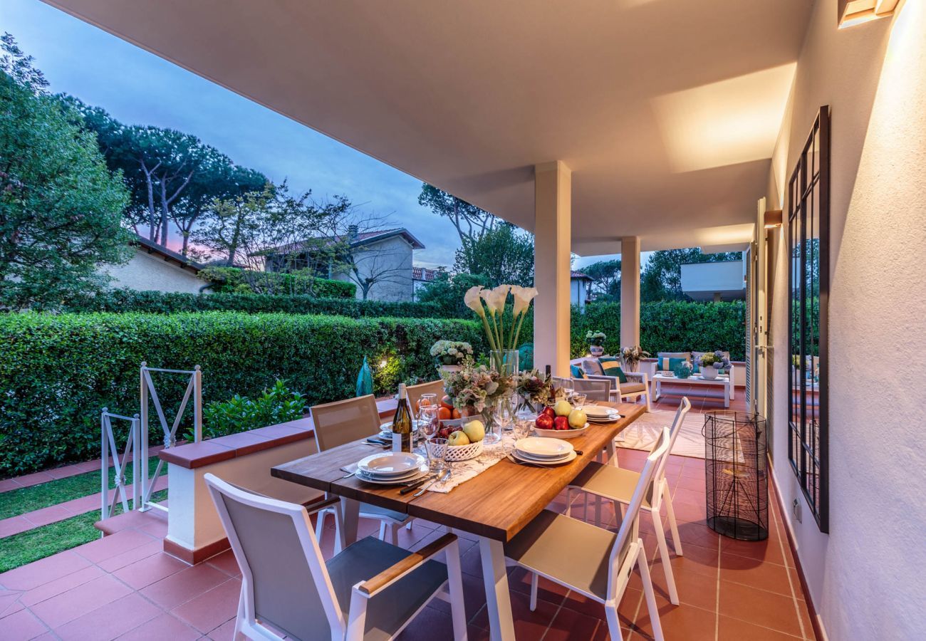 Villa in Marina di Pietrasanta - Regina Beach, Luxury 3 bedrooms Villa by the Beach in Marina di Pietrasanta