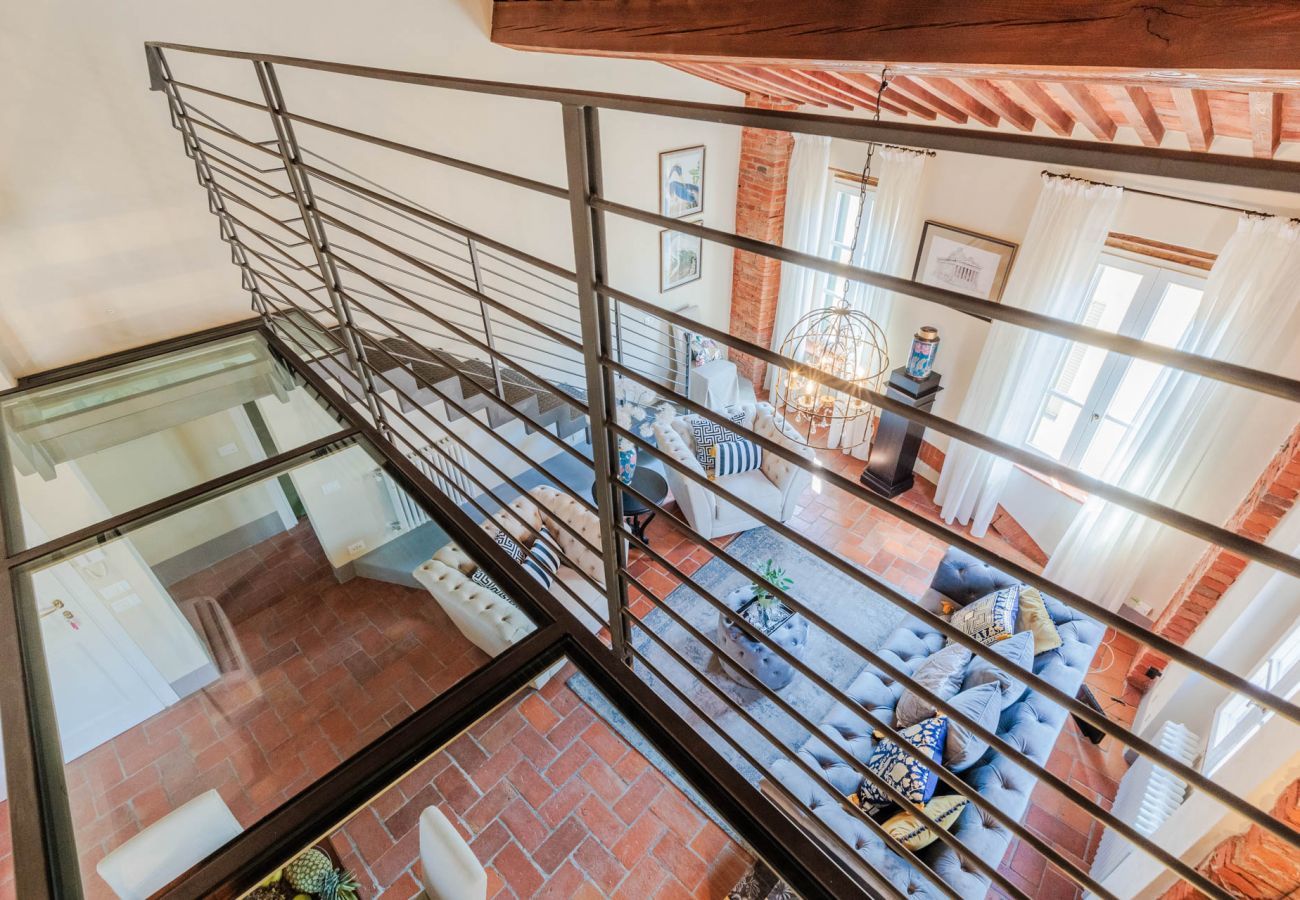 Ferienwohnung in Lucca - Casa Lucky, Romantic Modern 3 bedrooms Penthouse inside the Walls of Lucca