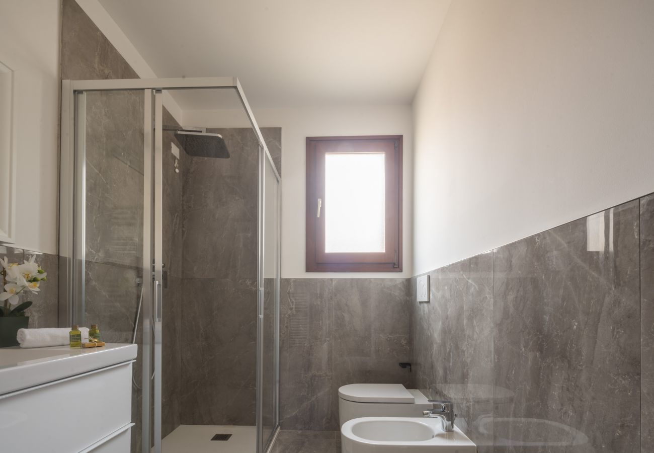 Ferienwohnung in Santa Croce - Bright Apartment On Venetian Roofs R&R