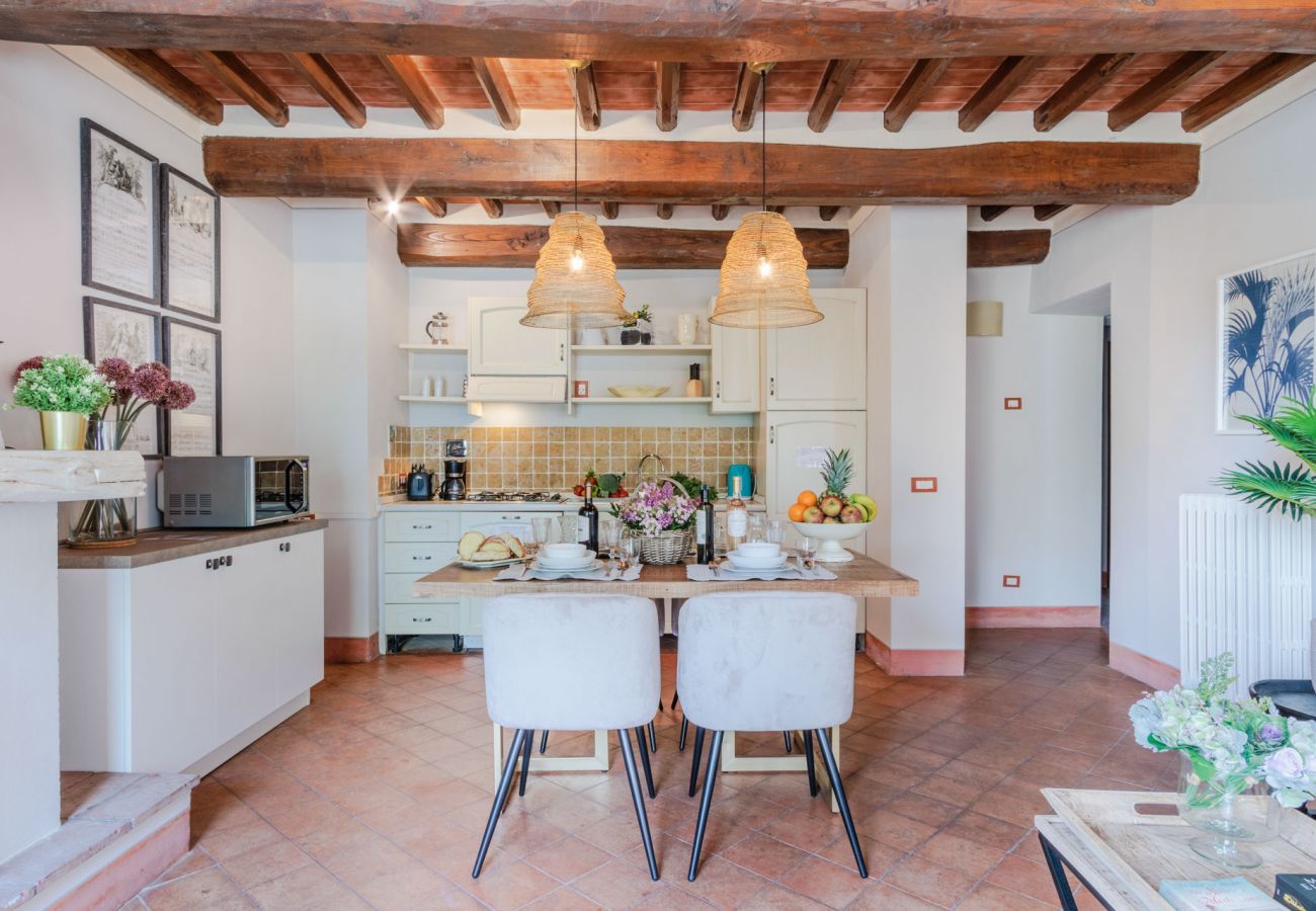 Ferienwohnung in Monte San quirico - Jacopo Farmhouse Apartment in Wine Resort in Lucca