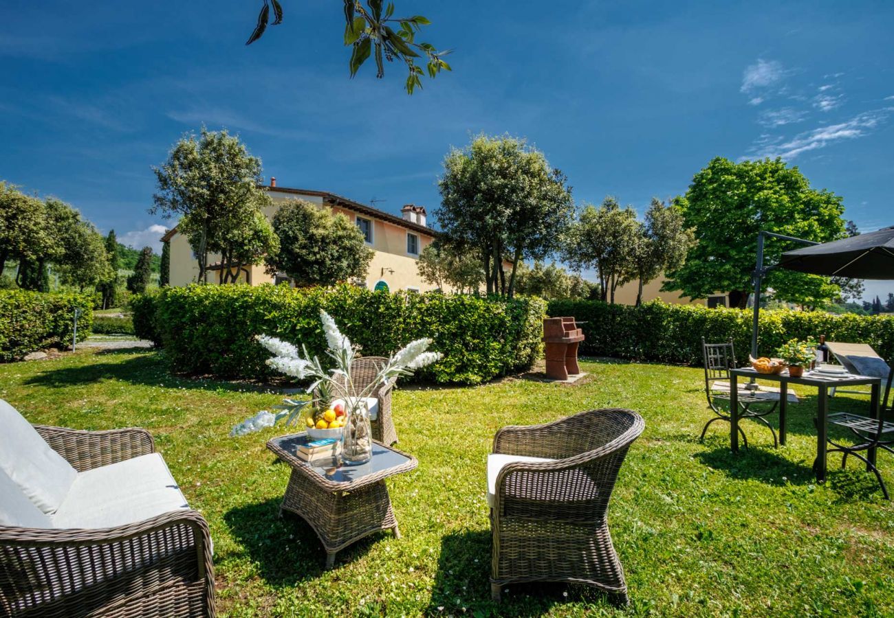 Ferienwohnung in Monte San quirico - Anna Farmhouse Apartment in Wine Resort in Lucca