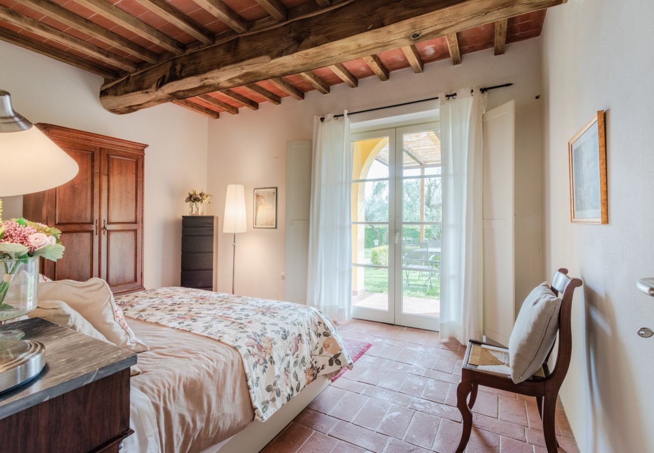 Ferienwohnung in San Gennaro - Casa Lucchese, a farmhouse apartment with pool on the hills of Lucca