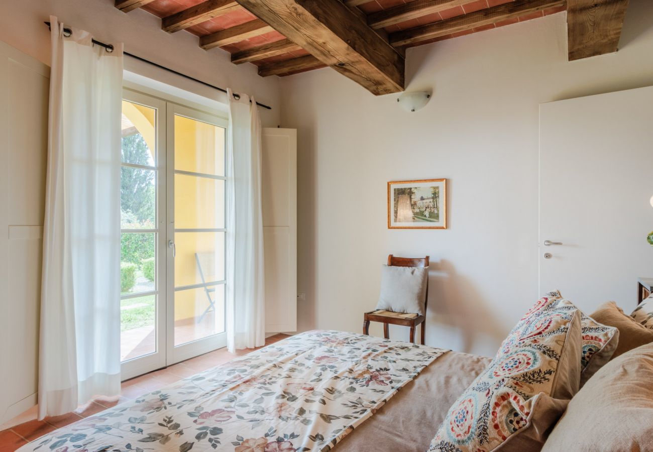 Ferienwohnung in San Gennaro - Casa Lucchese, a farmhouse apartment with pool on the hills of Lucca