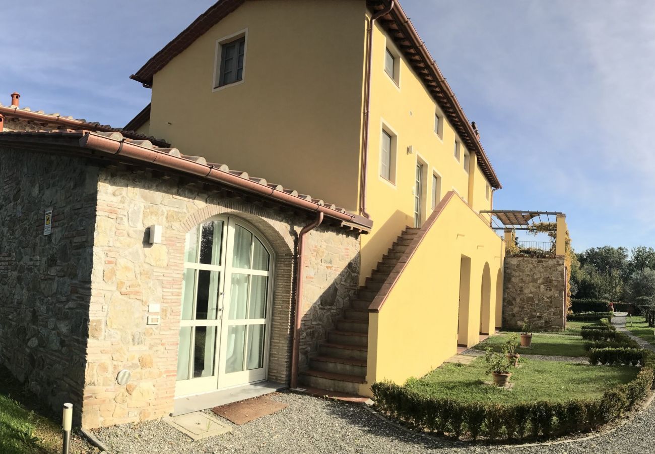 Ferienwohnung in San Gennaro - Casa Santo, a sweet country apartment with pool on the hills of Lucca