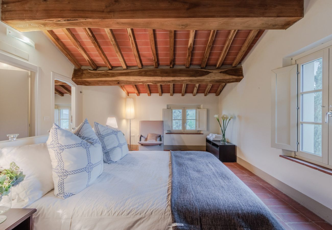 Ferienwohnung in San Gennaro - Casa Gennaro a 3 bedrooms farmhouse apartment with pool in Lucca