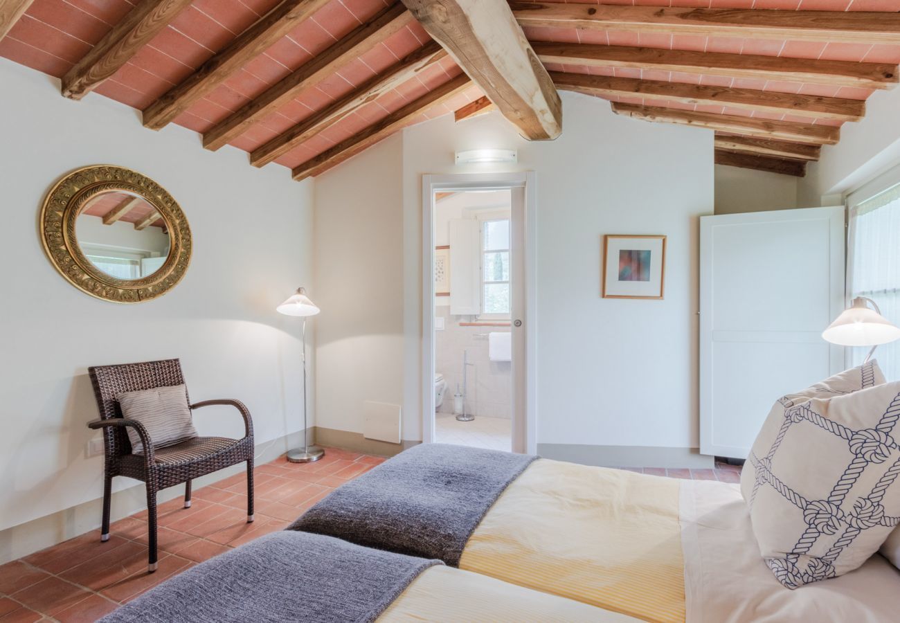 Ferienwohnung in San Gennaro - Casa Gennaro a 3 bedrooms farmhouse apartment with pool in Lucca