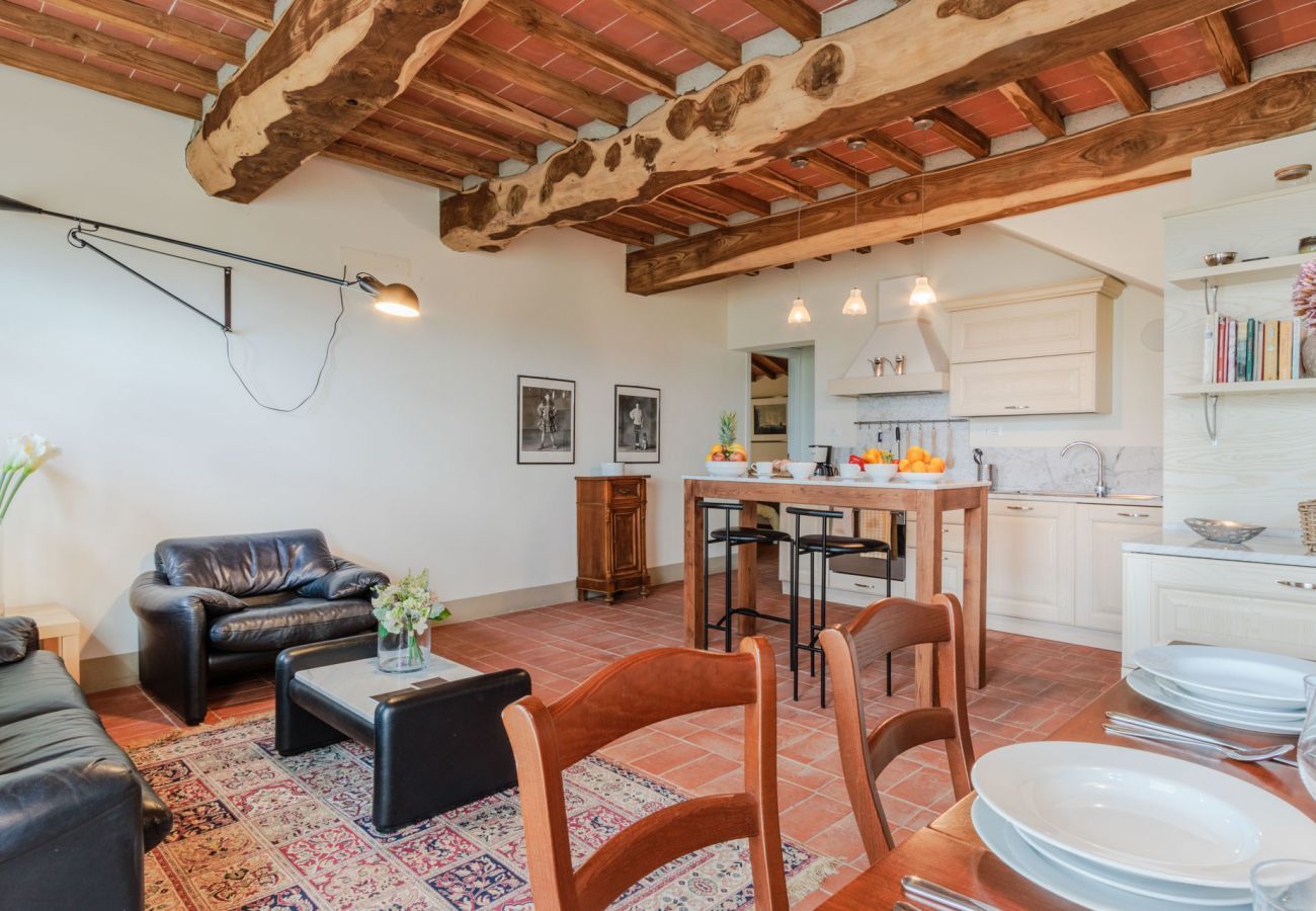 Ferienwohnung in San Gennaro - Casa Gennaro a 3 bedrooms farmhouse apartment with pool in Lucca