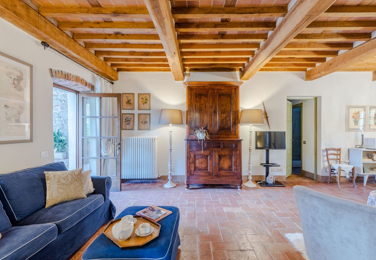 Ferienwohnung in Piano di Coreglia - Casa Cassettari, a Villa Apartment with Garden