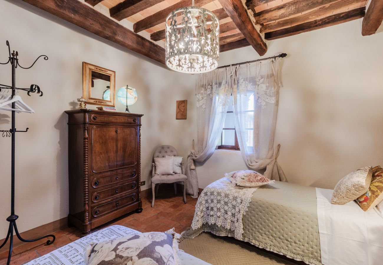 Ferienwohnung in Piano di Coreglia - Casa Cassettari, a Villa Apartment with Garden