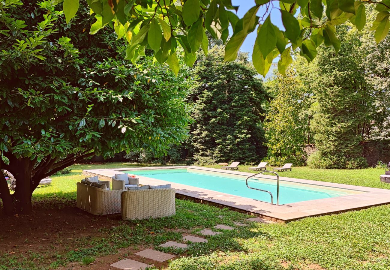 Ferienwohnung in Piano di Coreglia - Casa Cassettari, a Villa Apartment with Garden