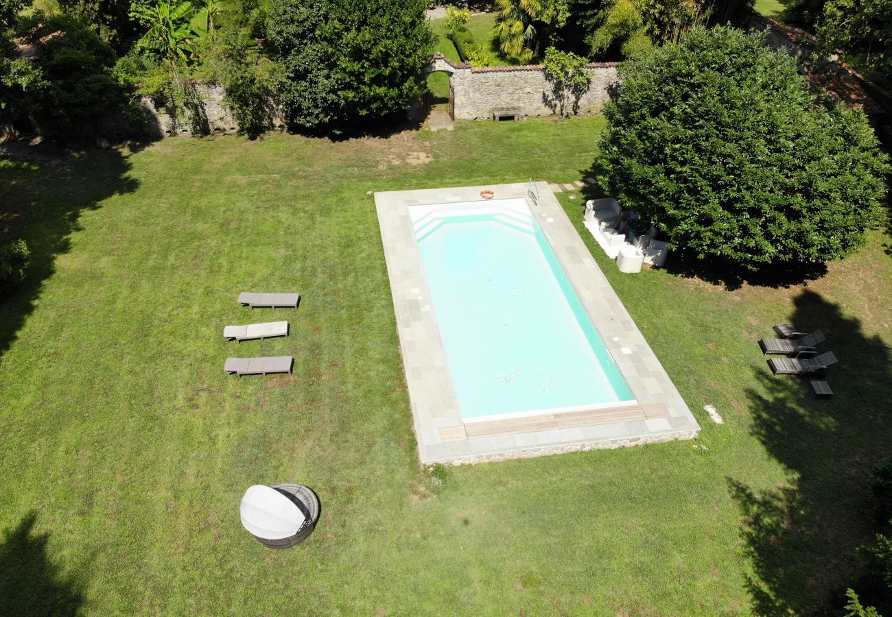 Ferienwohnung in Piano di Coreglia - Casa Cassettari, a Villa Apartment with Garden