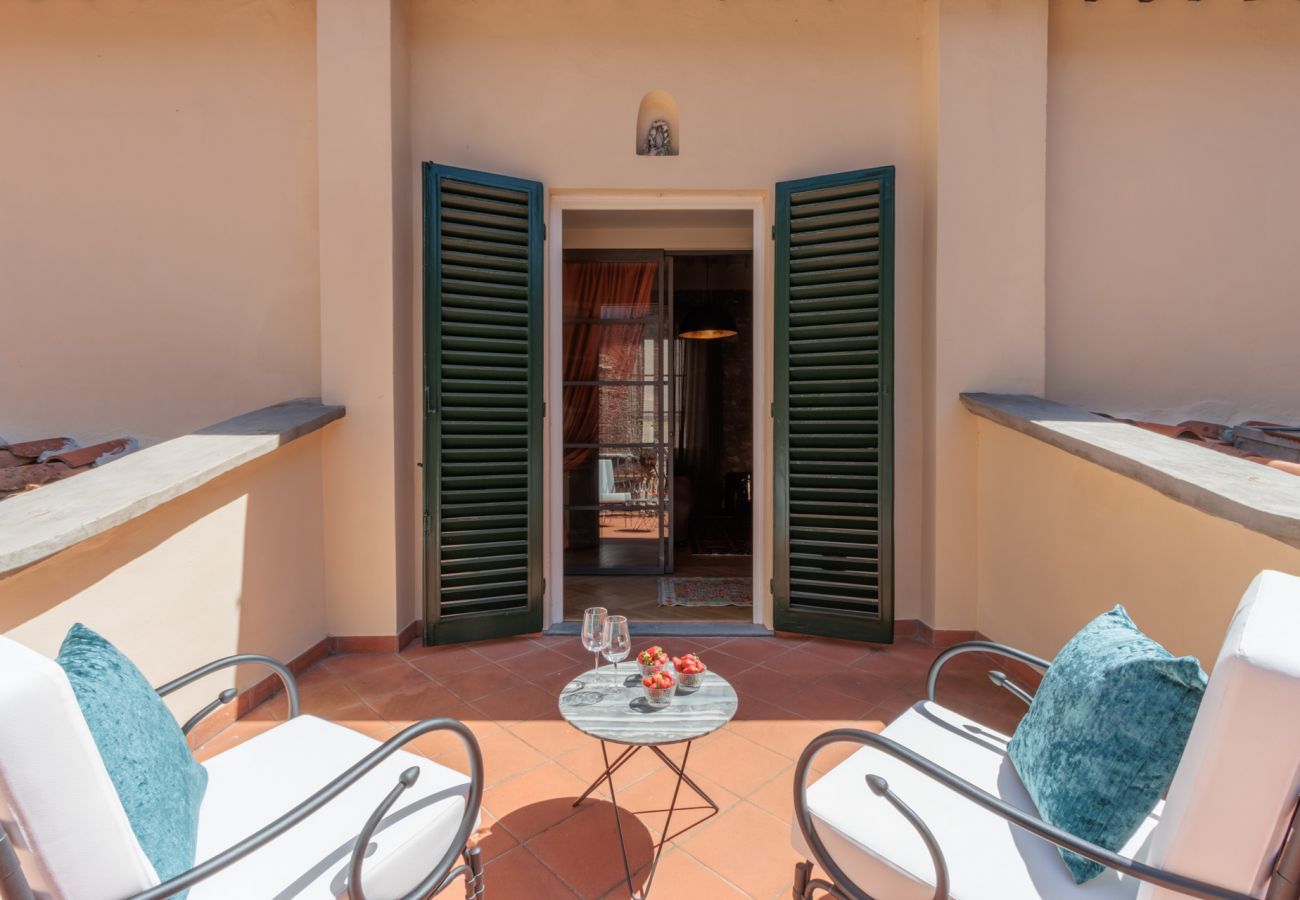 Ferienwohnung in Lucca - The Healing Garden, 4 bedrooms Villa inside the Walls