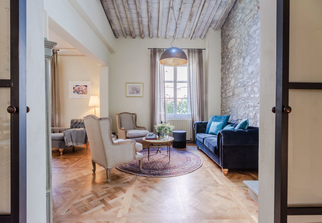 Ferienwohnung in Lucca - The Healing Garden, 4 bedrooms Villa inside the Walls