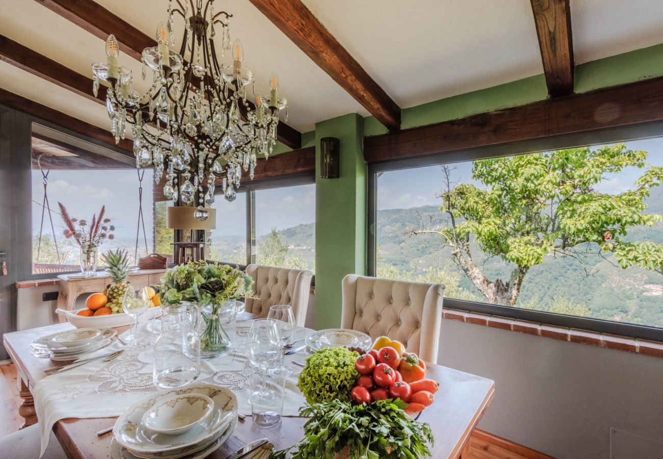 Villa in Pescia - Sospirata Farmhouse, luxury 2 bedrooms villa with Amazing Views on the Rolling Hills of Pescia