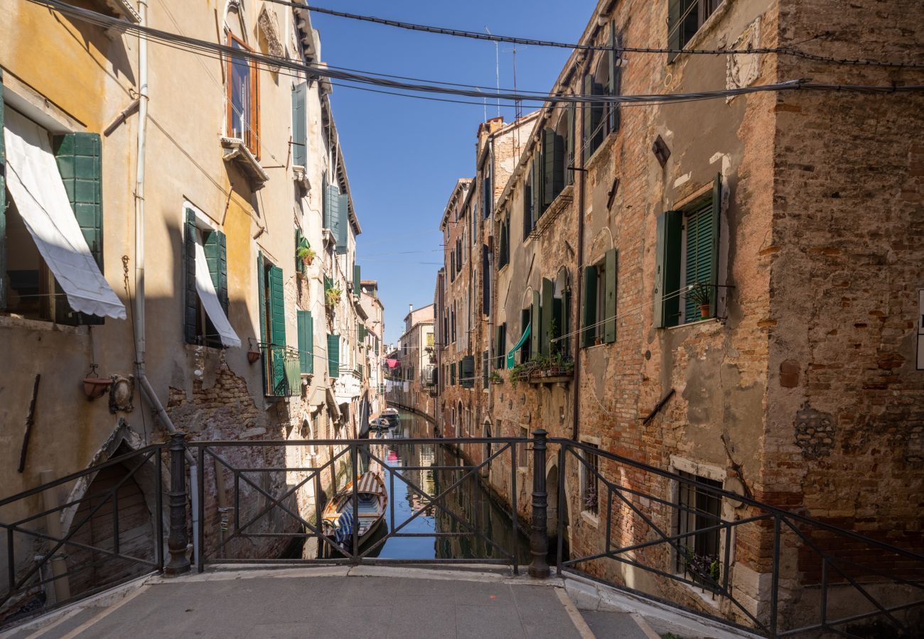 Ferienwohnung in Venedig - Castello Apartment with Garden R&R