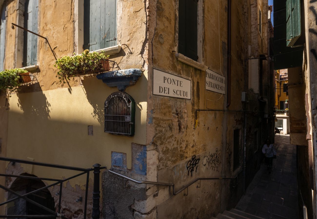 Ferienwohnung in Venedig - Castello Apartment with Garden R&R