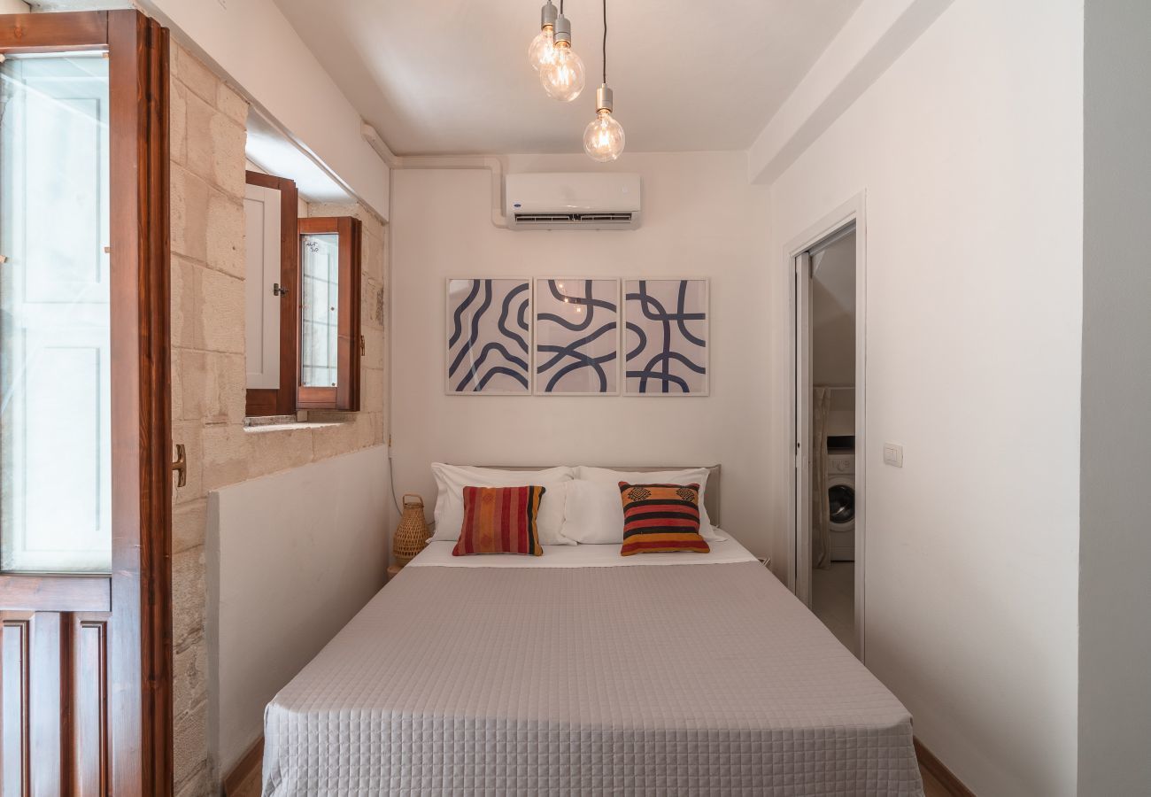 Ferienwohnung in Siracusa - Dione ground floor  apartment Ortigia