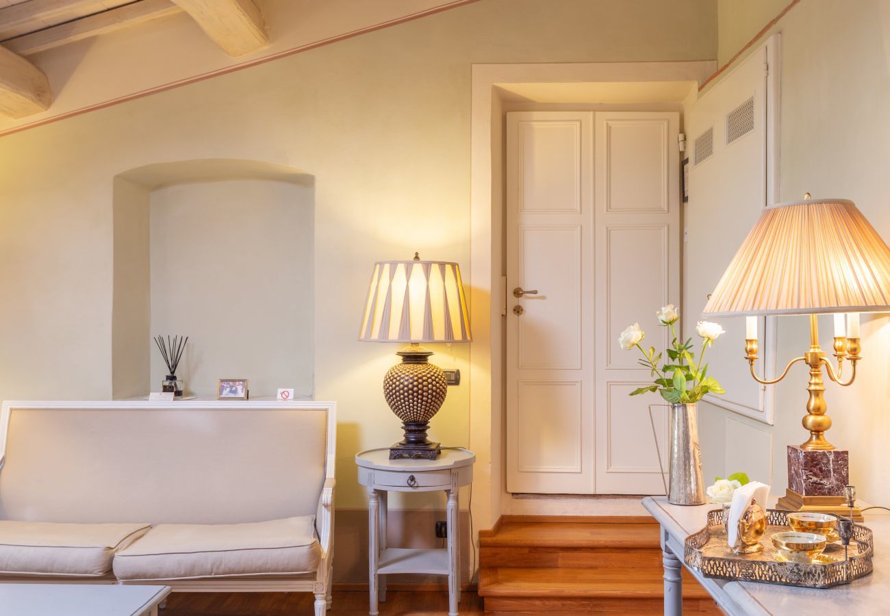 Villa in Pieve a Nievole - Elevate Your Escape: Discover Timeless Charm in a Majestic Retreat Amid Lucca and Florence