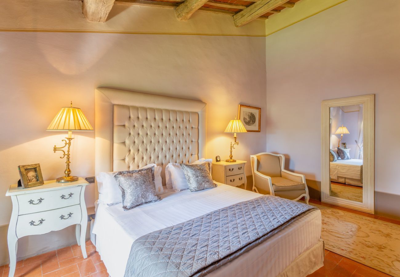 Villa in Pieve a Nievole - Elevate Your Escape: Discover Timeless Charm in a Majestic Retreat Amid Lucca and Florence