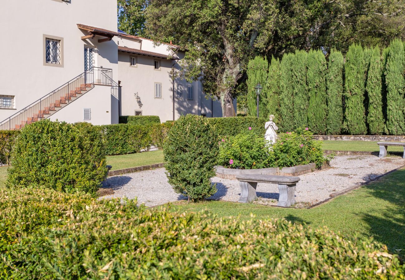 Villa in Pieve a Nievole - Elevate Your Escape: Discover Timeless Charm in a Majestic Retreat Amid Lucca and Florence