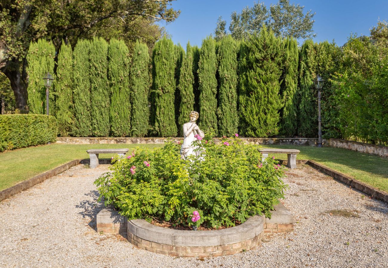 Villa in Pieve a Nievole - Elevate Your Escape: Discover Timeless Charm in a Majestic Retreat Amid Lucca and Florence