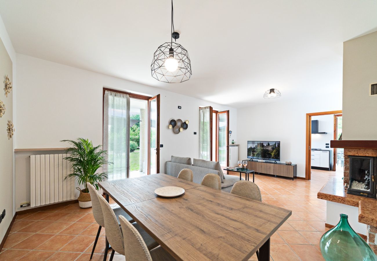 Villa in Costermano - Villa Ida für 12 Personen mit Stil und Liebe eingerichtet,mit privat Pool und Garten