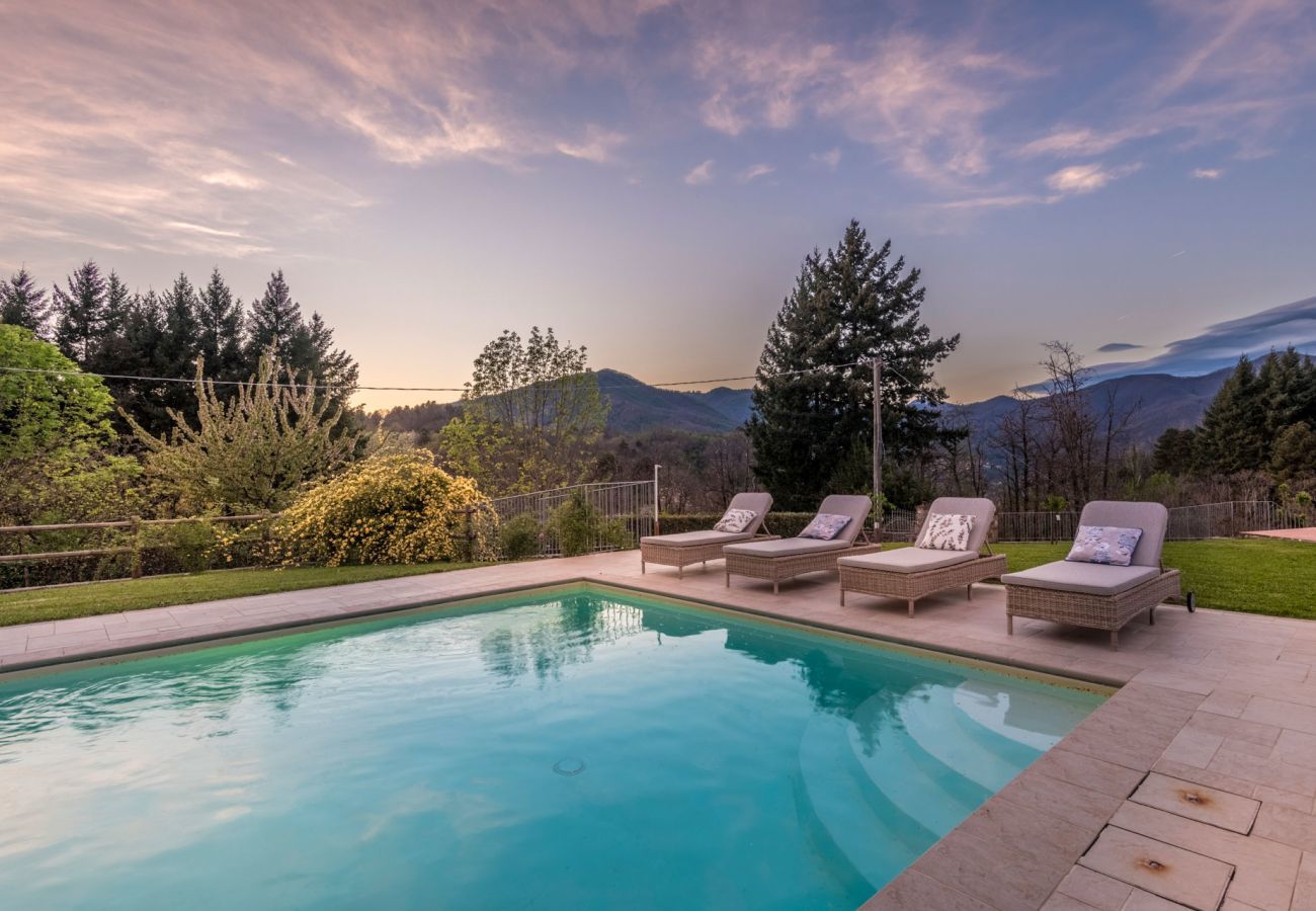 Villa in Pescaglia - Charming Farmhouse with Private Pool and View in Lucca