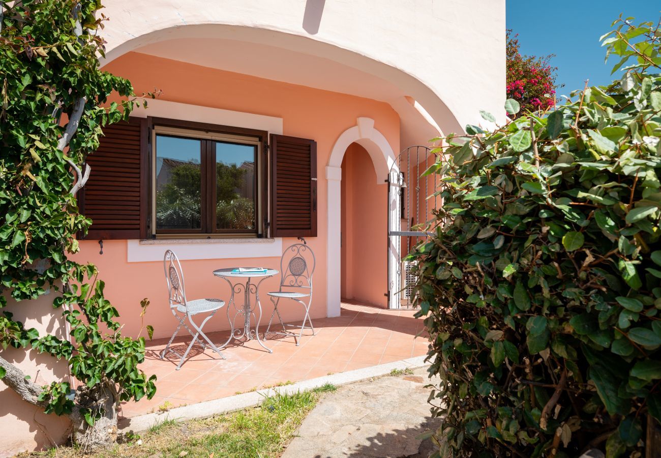 Ferienwohnung in Porto San Paolo - Il Poggio 8 – Wohnung mit Gemeinschaftspool und Garten