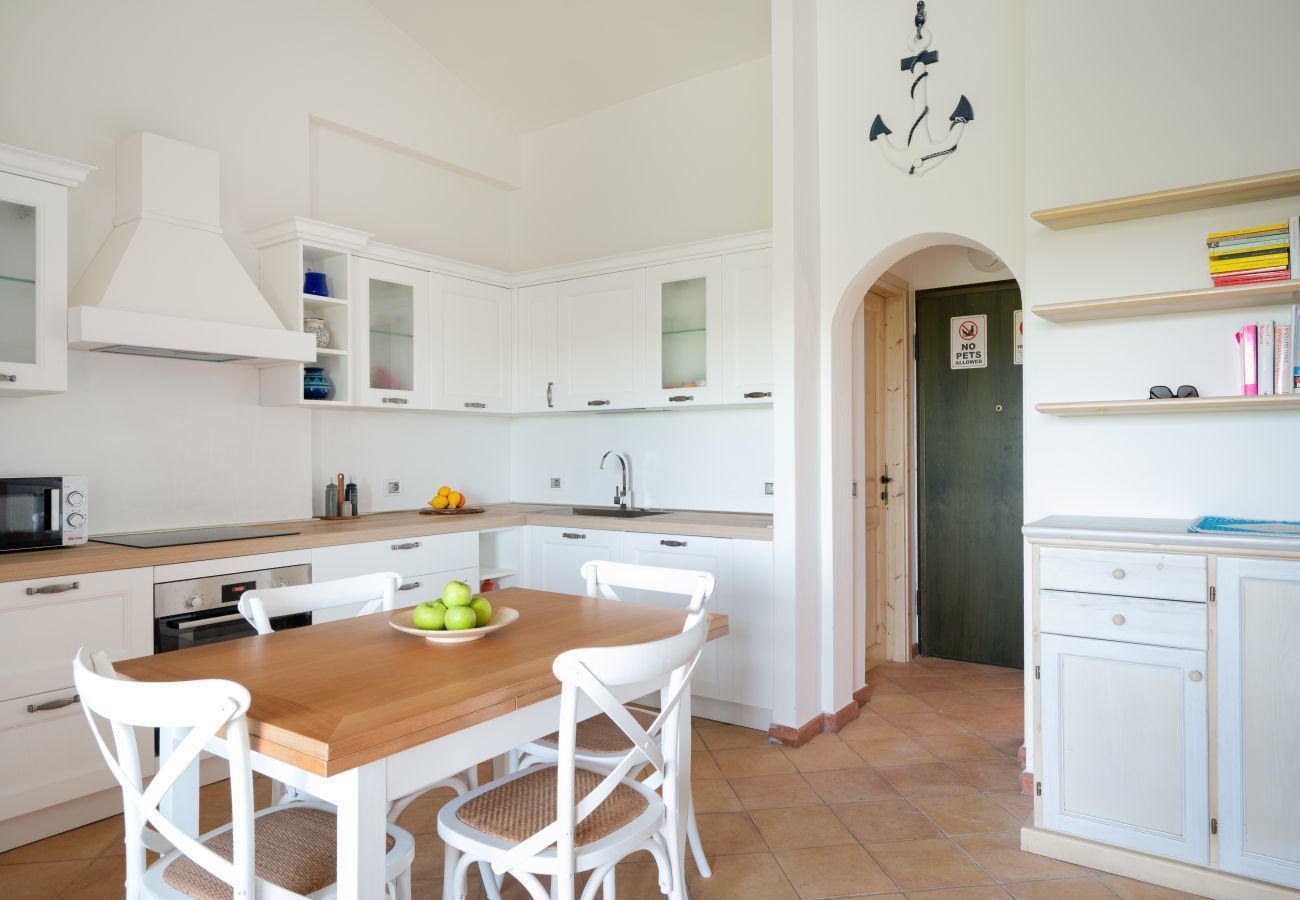 Ferienwohnung in Porto San Paolo - Il Poggio 8 – Wohnung mit Gemeinschaftspool und Garten