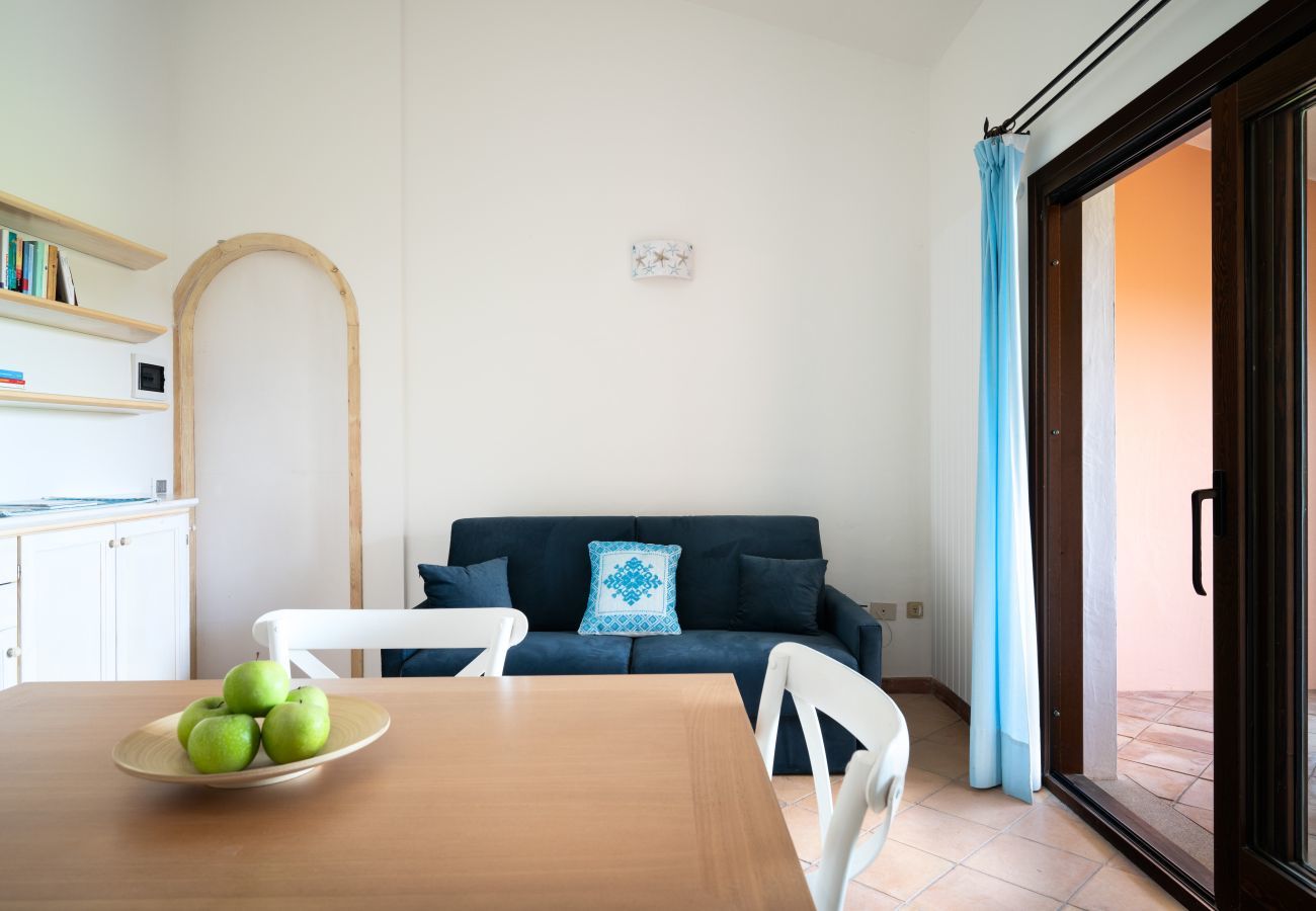 Ferienwohnung in Porto San Paolo - Il Poggio 8 – Wohnung mit Gemeinschaftspool und Garten