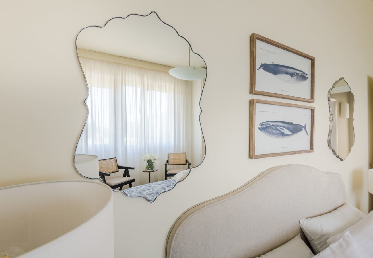 Ferienwohnung in Lido di Camaiore - Experience  Beachfront Coastal Elegance at Ocean Breeze