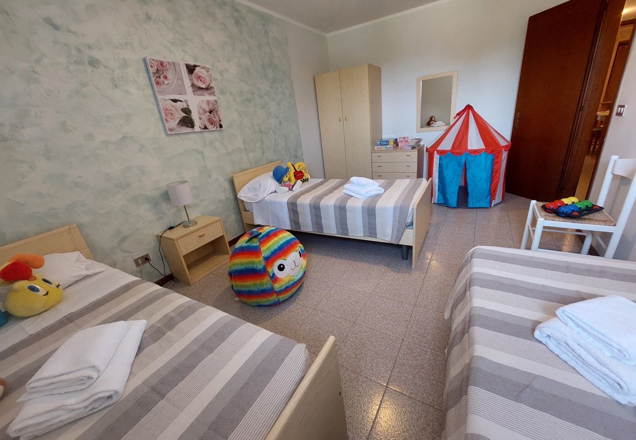 Apartment in Lazise - Regarda - family apartment Rosa Tea 6, children friendly
