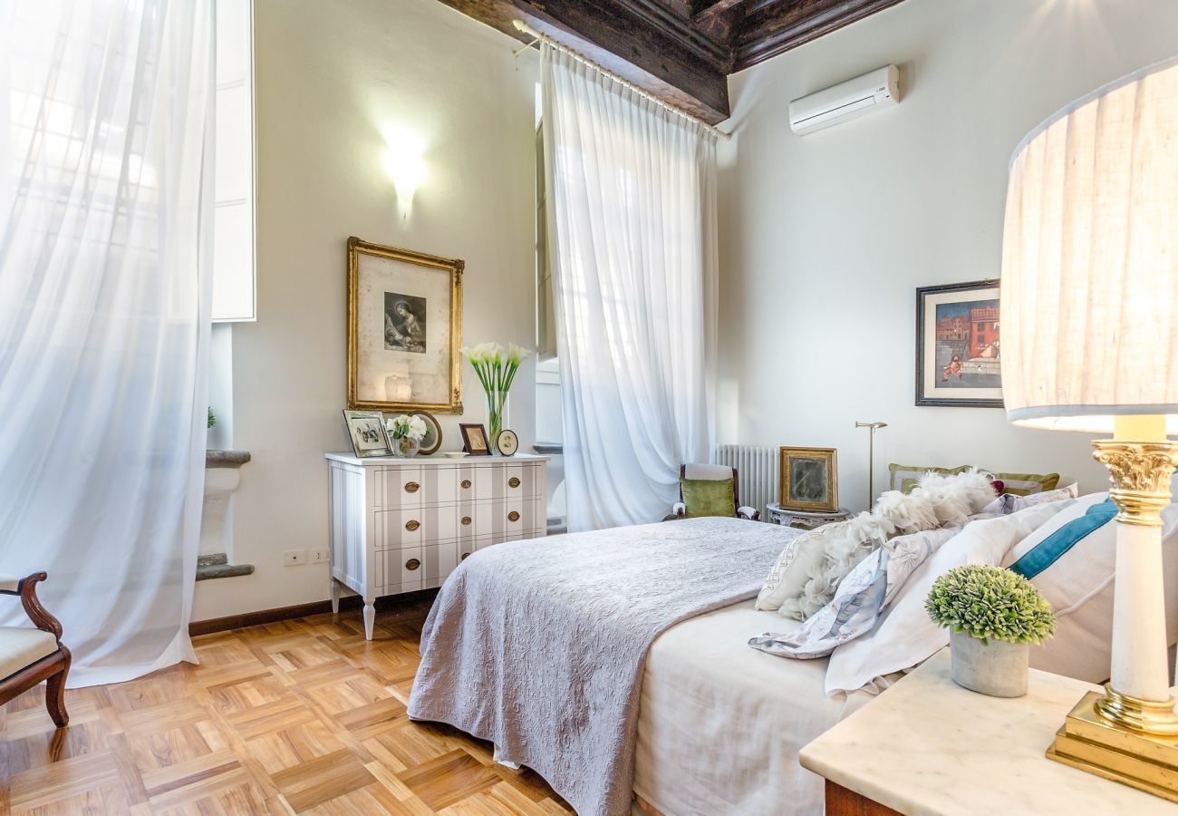 Apartment in Lucca - Casa Simonetta: Modern and Antique Ground Floor Apartment inside the Walls of Lucca