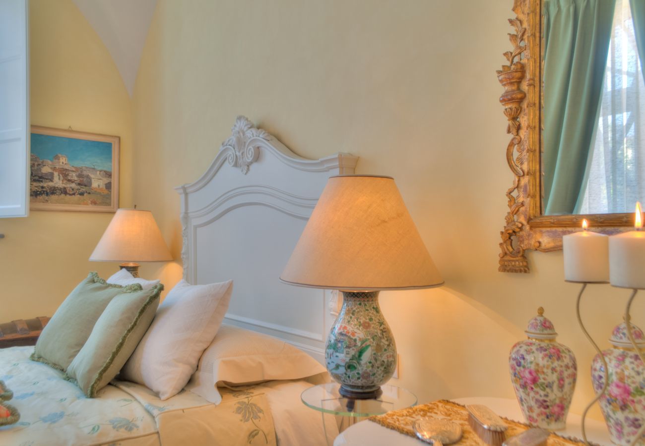 Apartment in Lucca - CASA VERA exquisite 2 bedrooms 2 baths apartment with garden, A/C